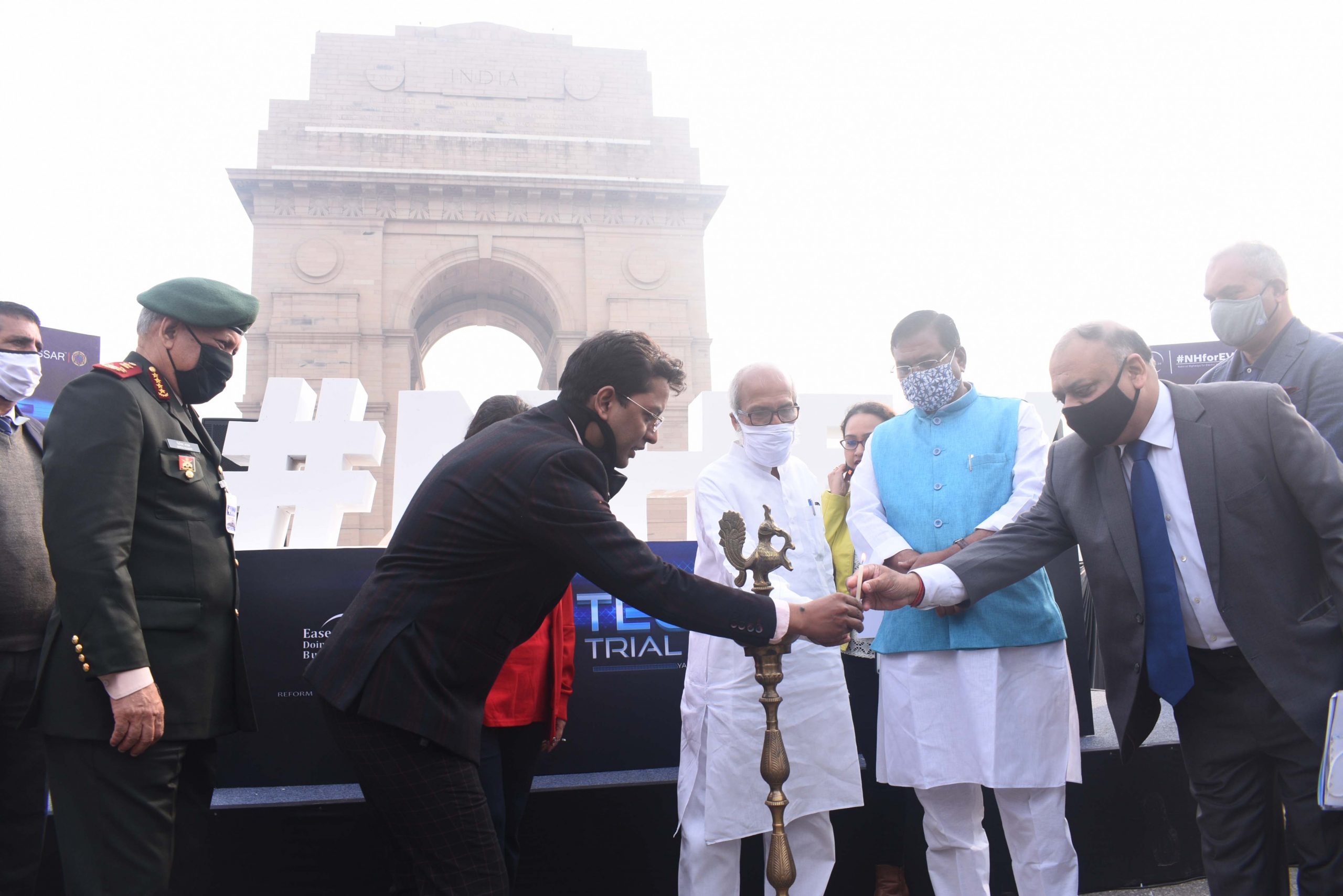 Electric Vehicle Assembly At India Gate To Perform TECH-Trial Run Of E-Highway